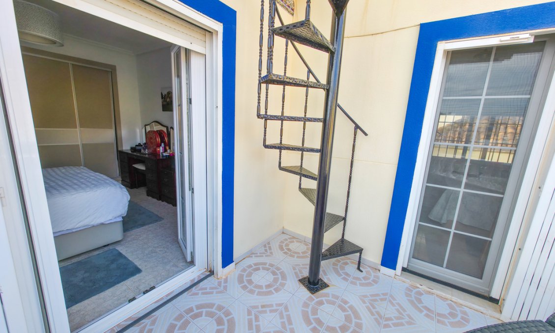 Használt Ingatlanok - Villa -
Villamartin - Costa Blanca