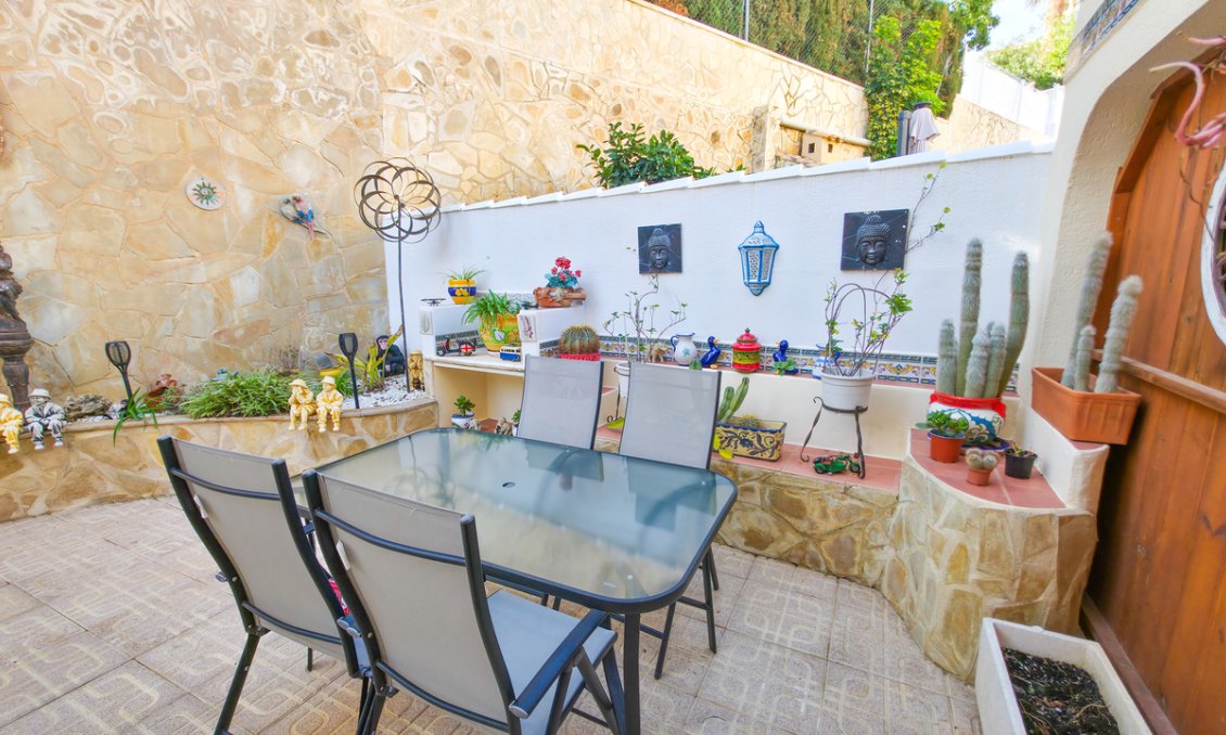 Használt Ingatlanok - Villa -
Villamartin - Costa Blanca