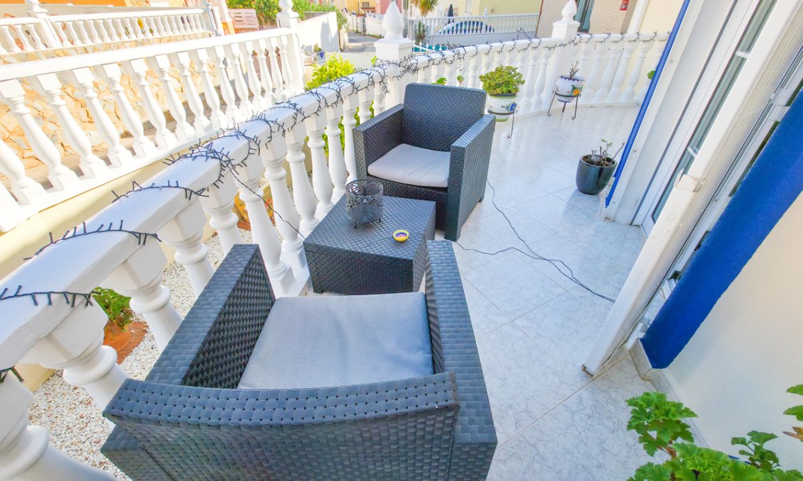 Használt Ingatlanok - Villa -
Villamartin - Costa Blanca