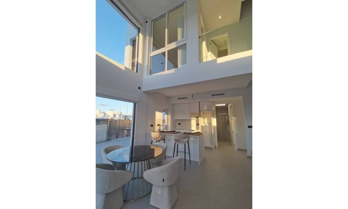 Használt Ingatlanok - Villa -
Los Montesinos - Costa Blanca