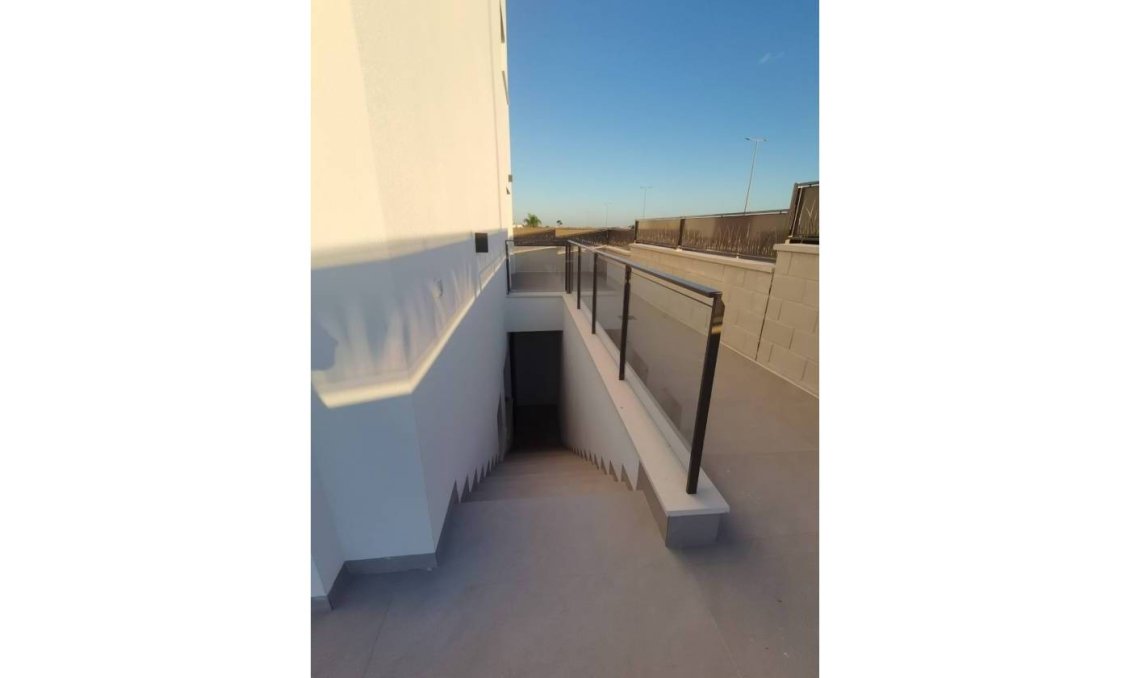 Használt Ingatlanok - Villa -
Los Montesinos - Costa Blanca