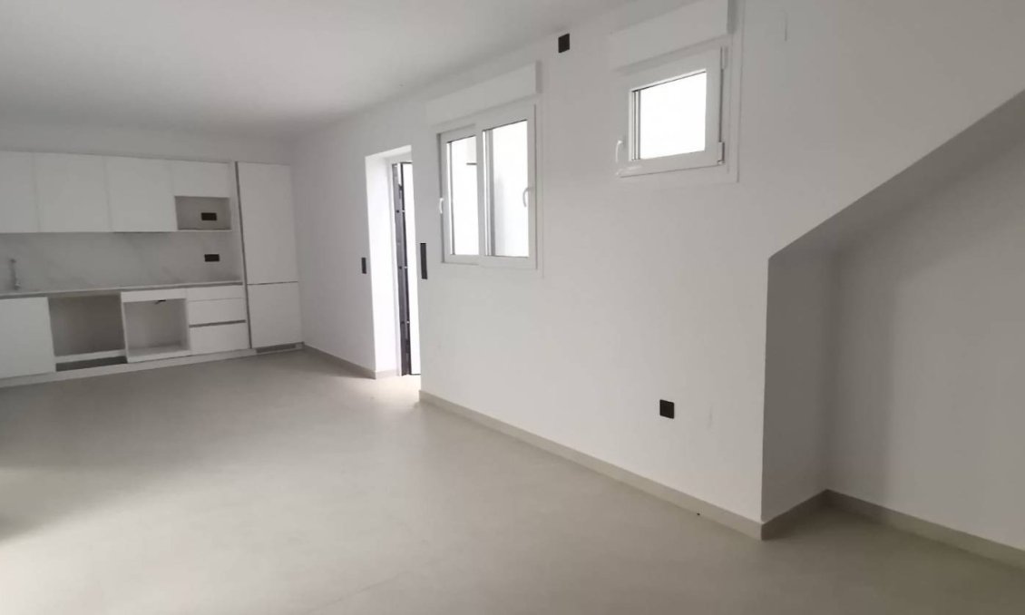 Használt Ingatlanok - Villa -
Los Montesinos - Costa Blanca