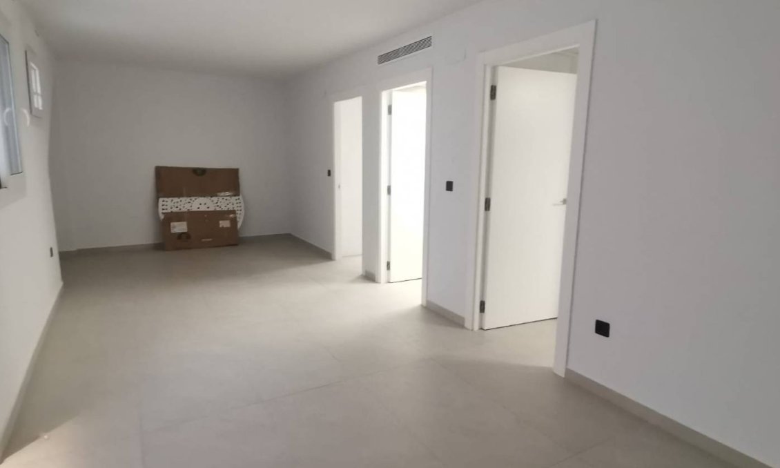 Használt Ingatlanok - Villa -
Los Montesinos - Costa Blanca