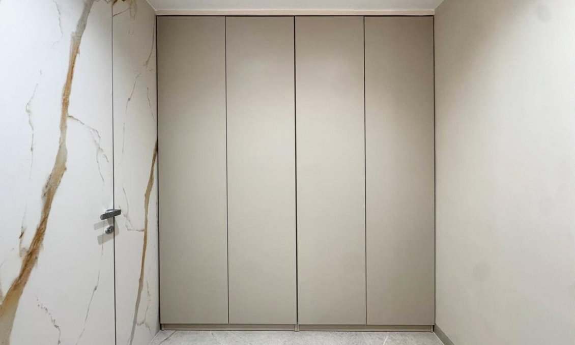 Revânzare - Apartament -
Torrevieja - Playa de los Locos