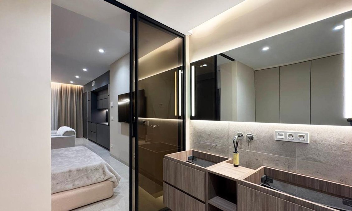 Revânzare - Apartament -
Torrevieja - Playa de los Locos