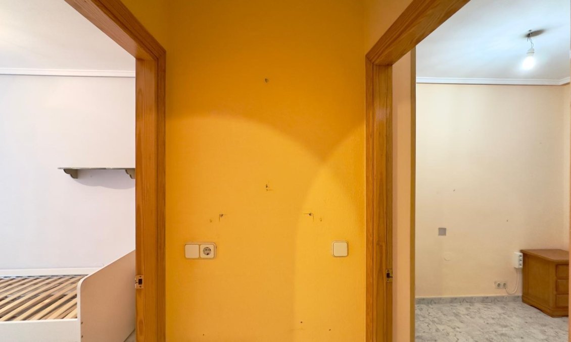 Használt Ingatlanok - Apartman -
Torrevieja - La Mata Pueblo