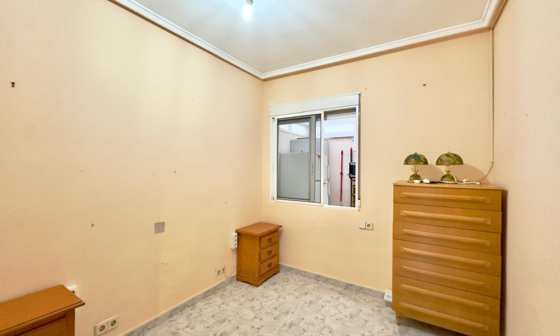 Használt Ingatlanok - Apartman -
Torrevieja - La Mata Pueblo