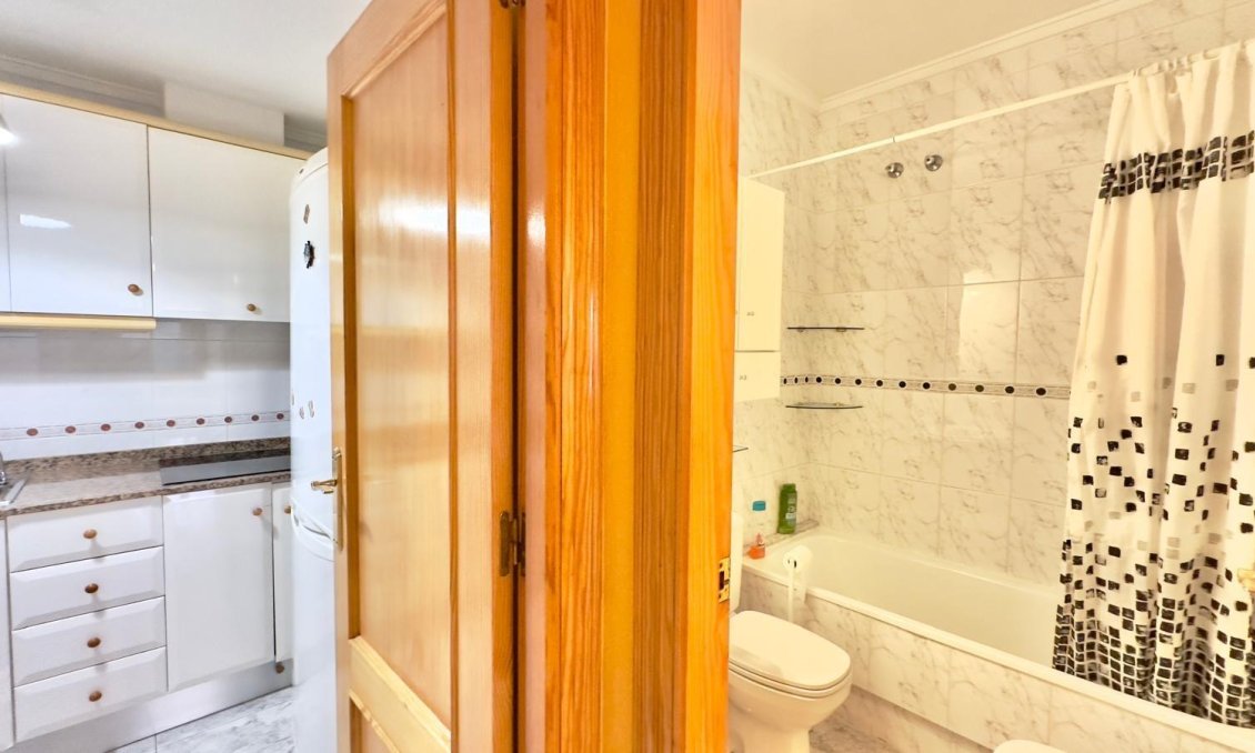 Használt Ingatlanok - Apartman -
Torrevieja - La Mata Pueblo