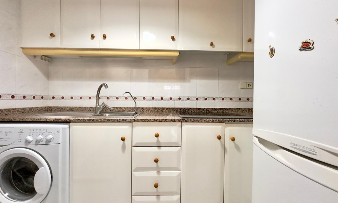 Használt Ingatlanok - Apartman -
Torrevieja - La Mata Pueblo