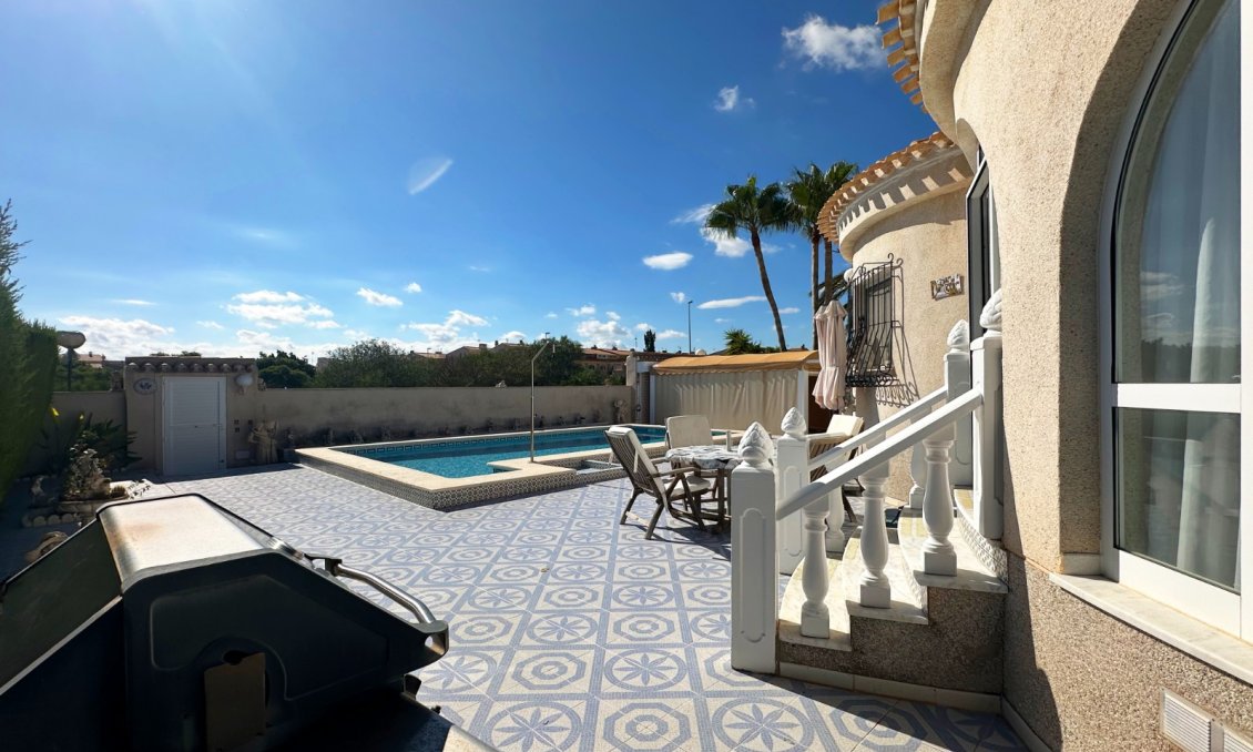 Használt Ingatlanok - Villa -
Orihuela Costa - Costa Blanca