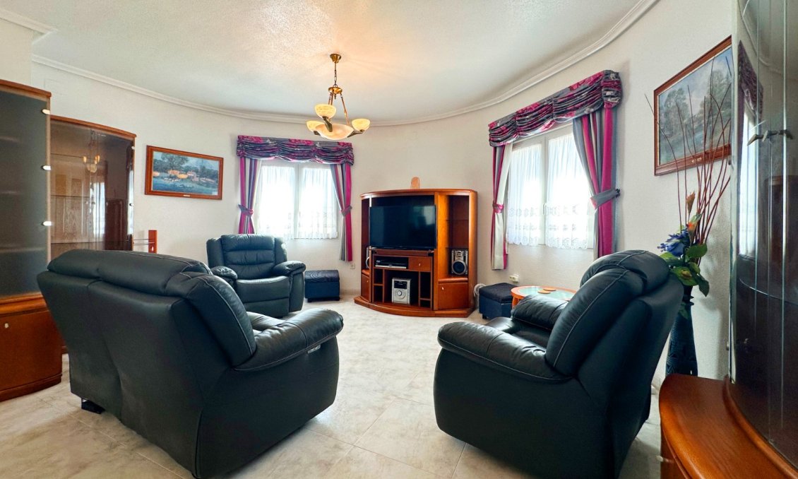 Használt Ingatlanok - Villa -
Orihuela Costa - Costa Blanca