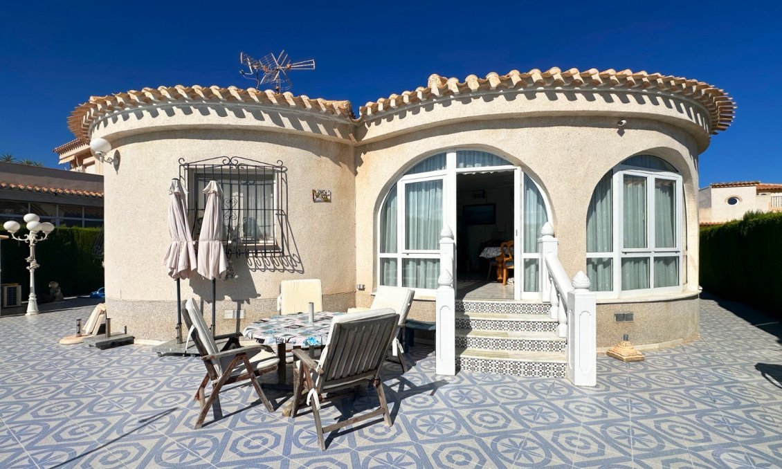 Használt Ingatlanok - Villa -
Orihuela Costa - Costa Blanca