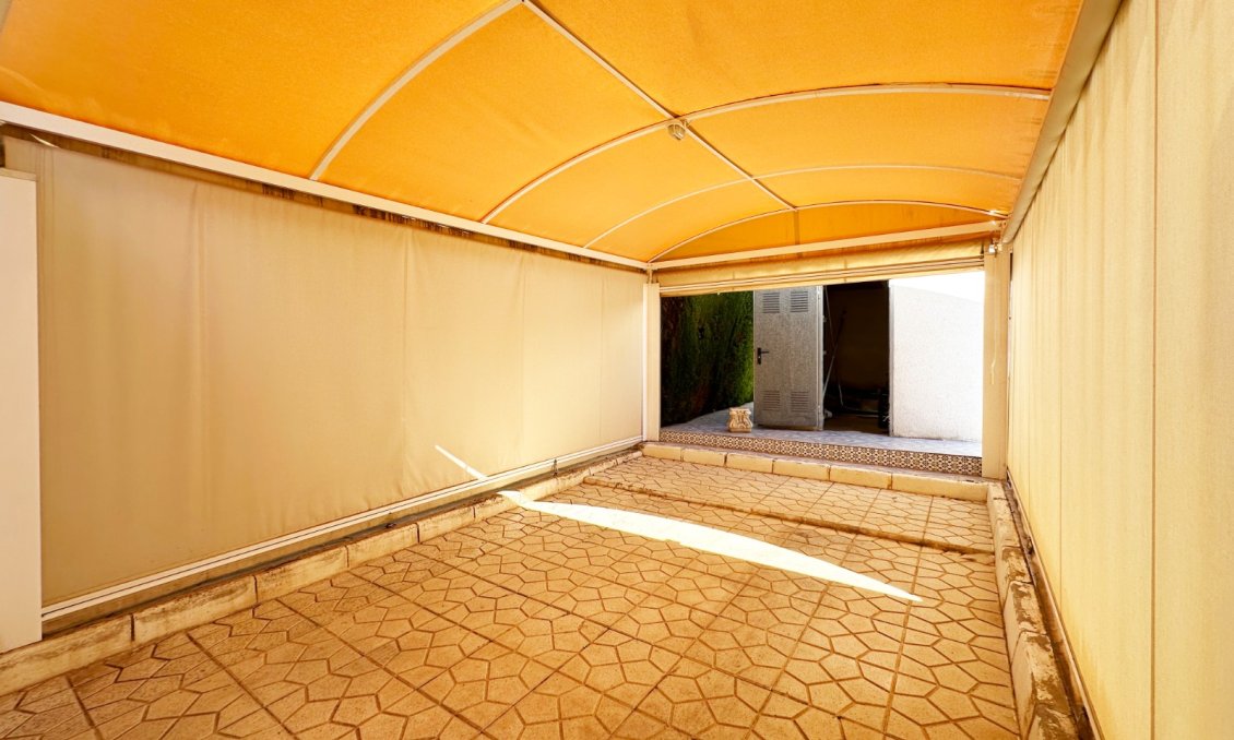 Használt Ingatlanok - Villa -
Orihuela Costa - Costa Blanca