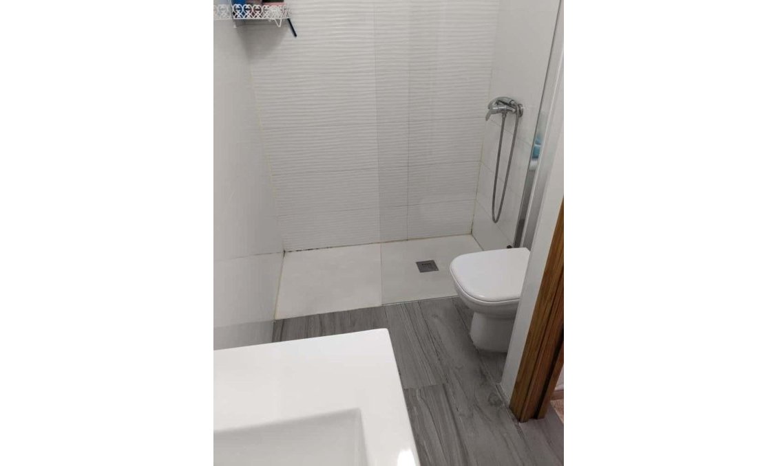 Használt Ingatlanok - Apartman -
Torrevieja - Playa del Cura