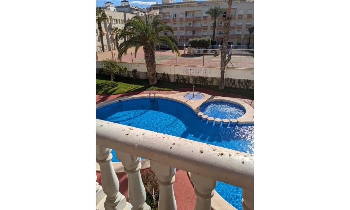 Használt Ingatlanok - Apartman -
Torrevieja - Playa del Cura