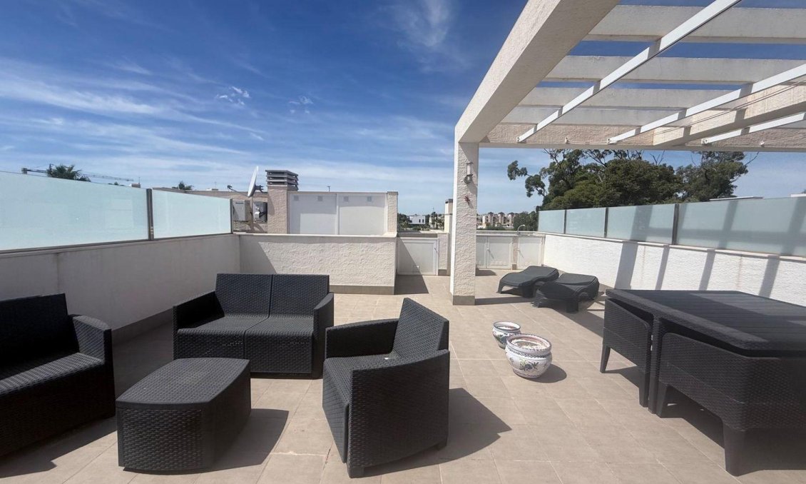 Használt Ingatlanok - Bungaló -
Guardamar del Segura - Oasis Beach