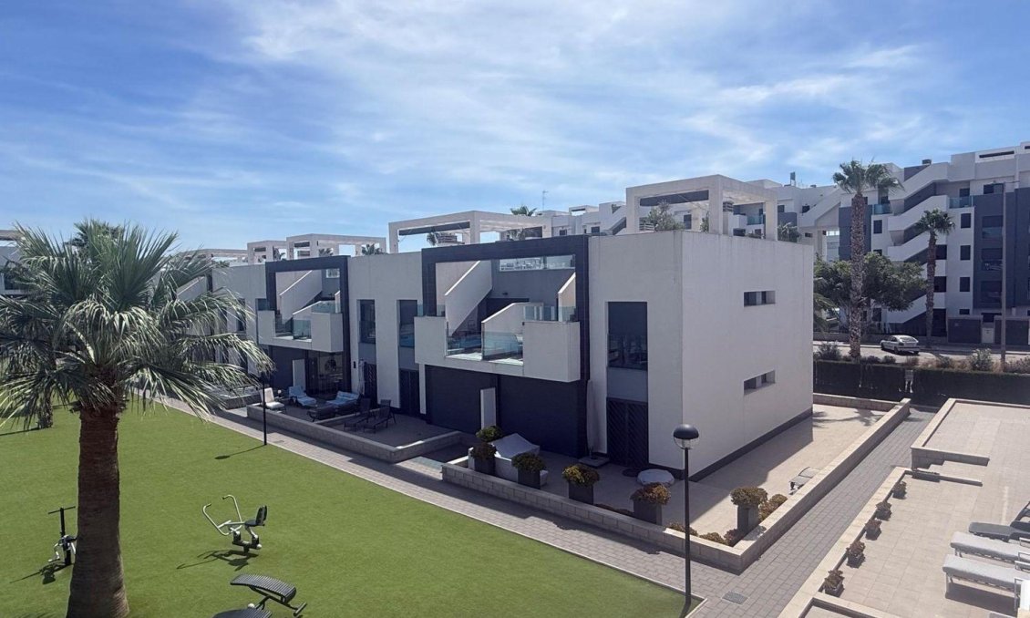 Használt Ingatlanok - Bungaló -
Guardamar del Segura - Oasis Beach