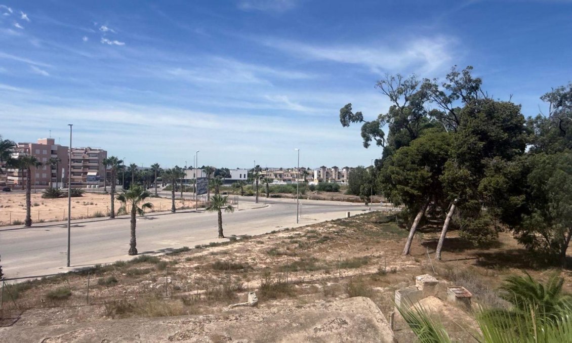 Használt Ingatlanok - Bungaló -
Guardamar del Segura - Oasis Beach