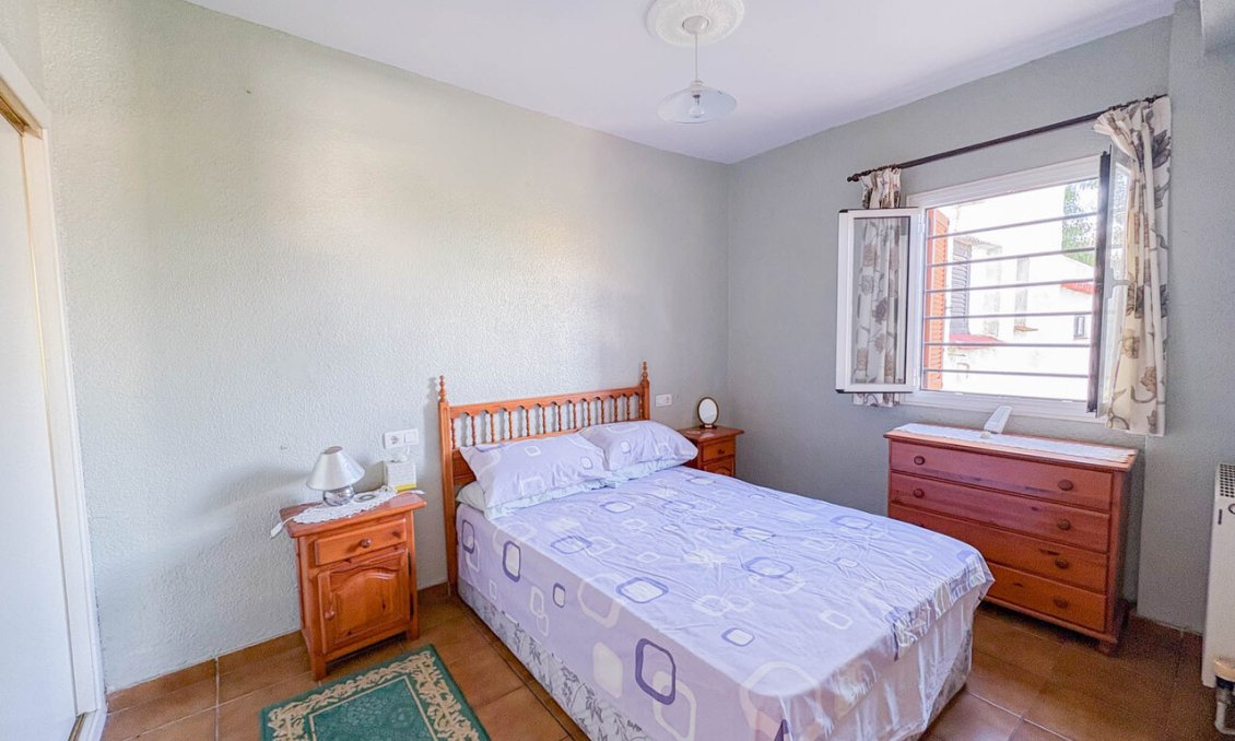 Használt Ingatlanok - Villa -
Los Balcones - Costa Blanca