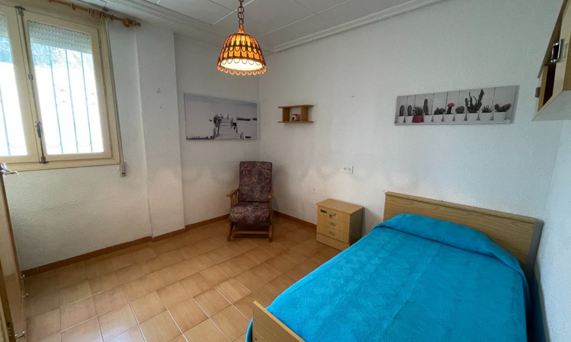 Használt Ingatlanok - Villa -
Elche - Costa Blanca