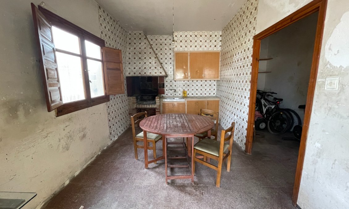 Használt Ingatlanok - Villa -
Elche - Costa Blanca