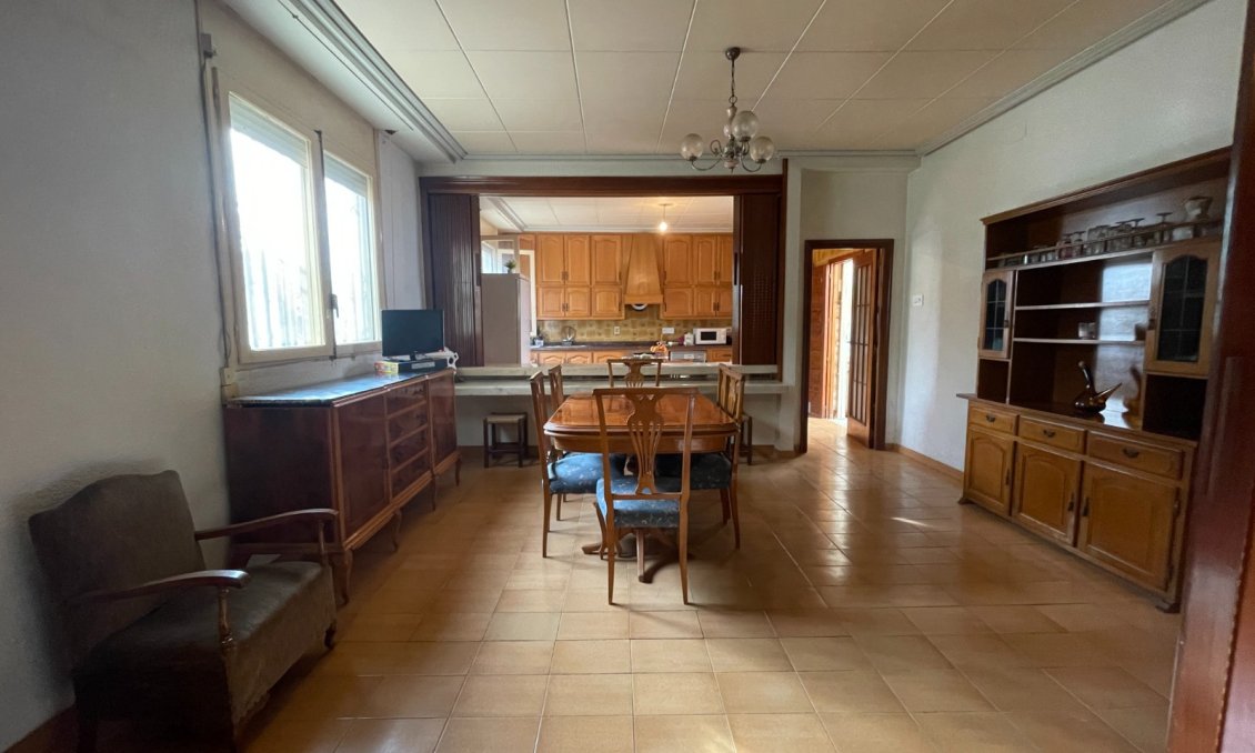 Használt Ingatlanok - Villa -
Elche - Costa Blanca