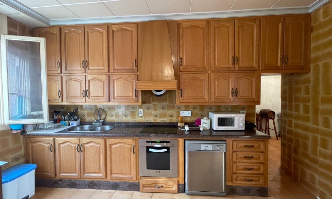 Használt Ingatlanok - Villa -
Elche - Costa Blanca