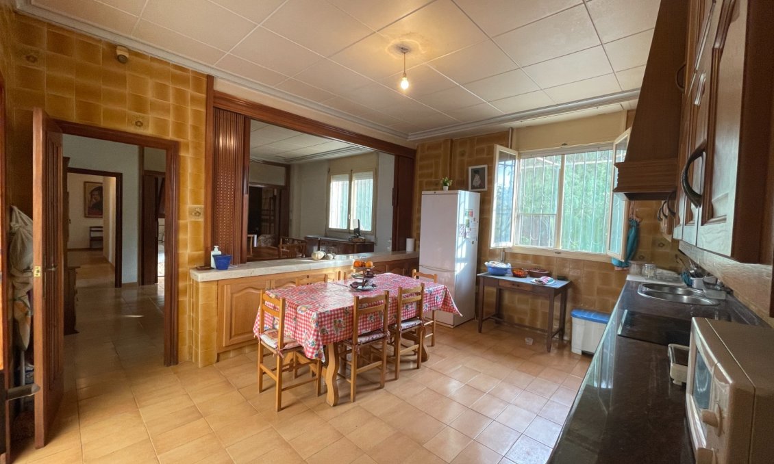 Használt Ingatlanok - Villa -
Elche - Costa Blanca