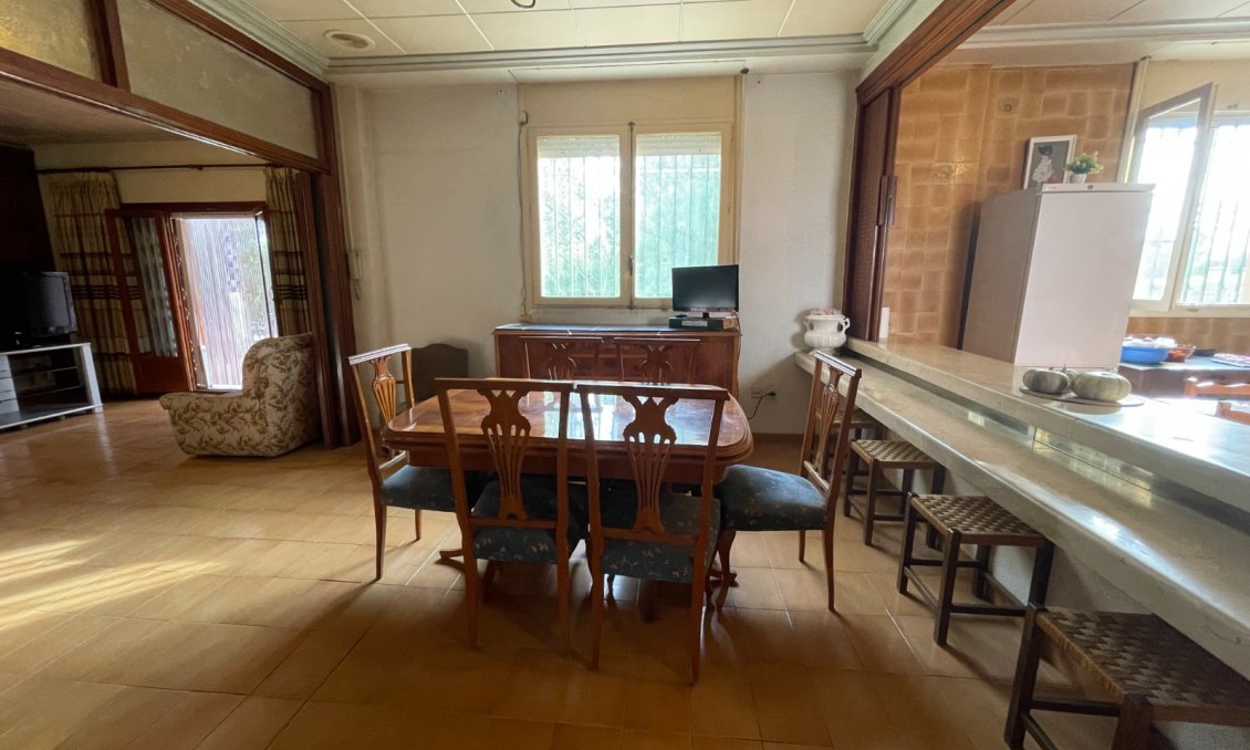 Használt Ingatlanok - Villa -
Elche - Costa Blanca