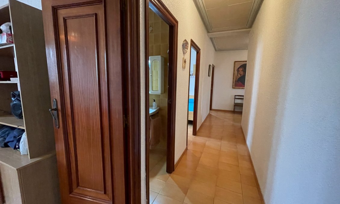 Használt Ingatlanok - Villa -
Elche - Costa Blanca