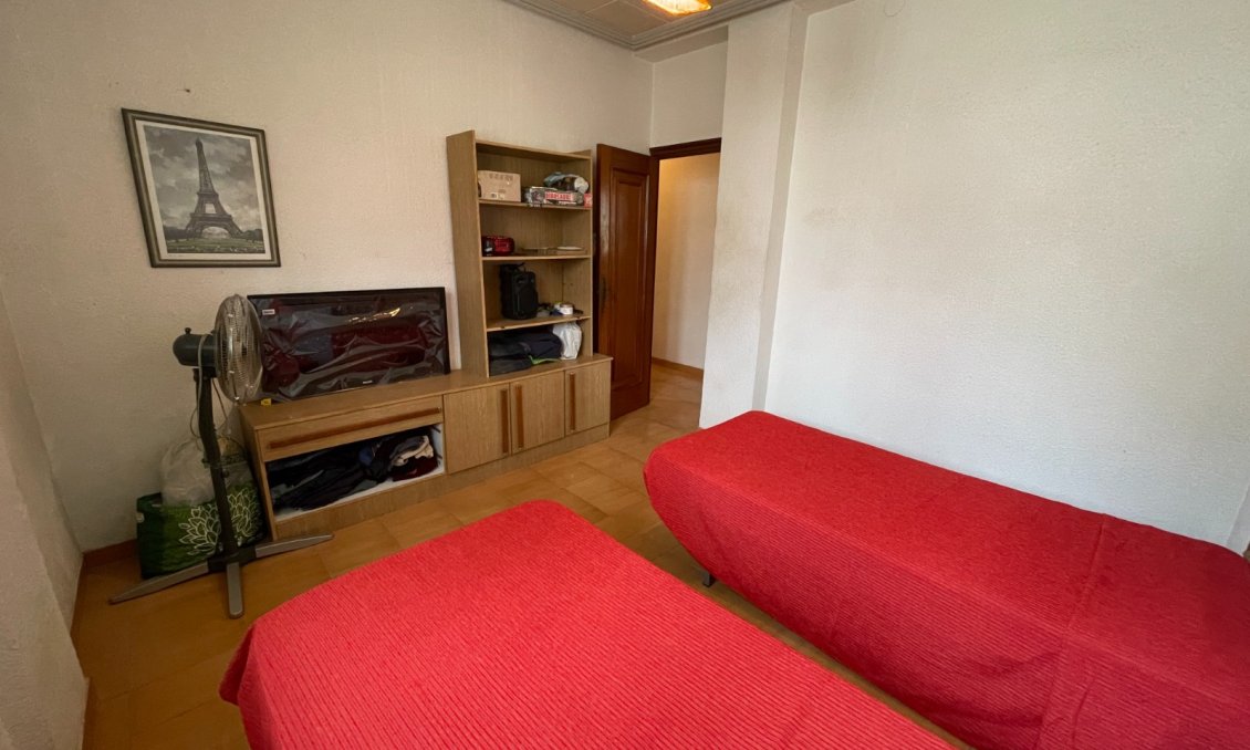 Használt Ingatlanok - Villa -
Elche - Costa Blanca