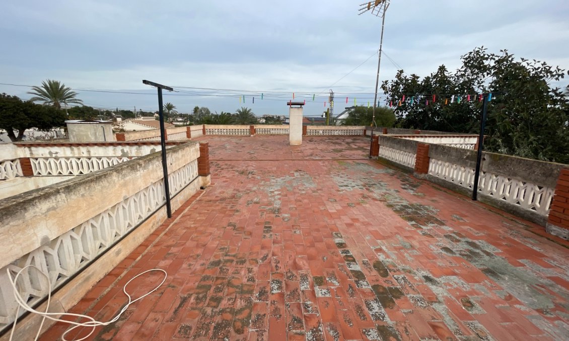 Használt Ingatlanok - Villa -
Elche - Costa Blanca