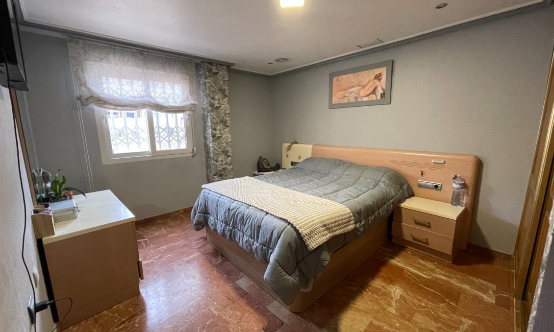 Használt Ingatlanok - Apartman -
Torrevieja - Costa Blanca