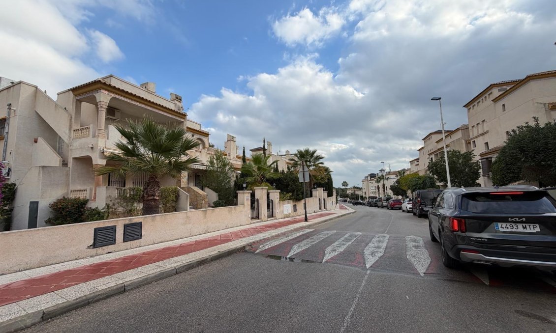 Használt Ingatlanok - Apartman -
Orihuela Costa - Las Ramblas