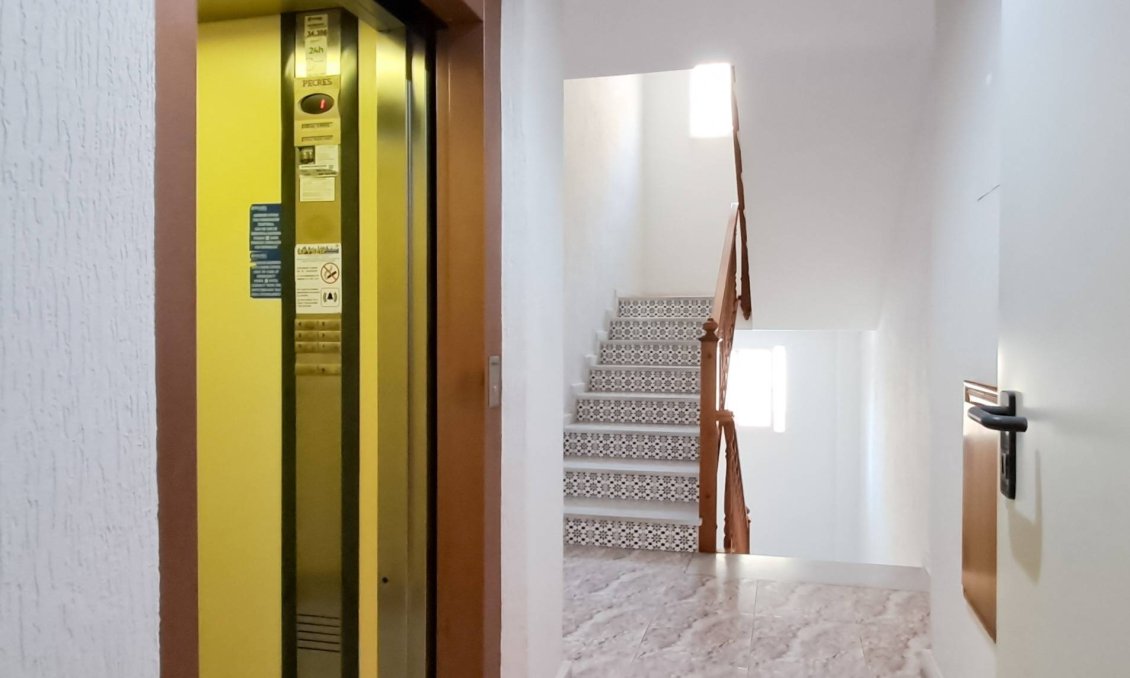 Használt Ingatlanok - Apartman -
Torrevieja - Playa del Cura