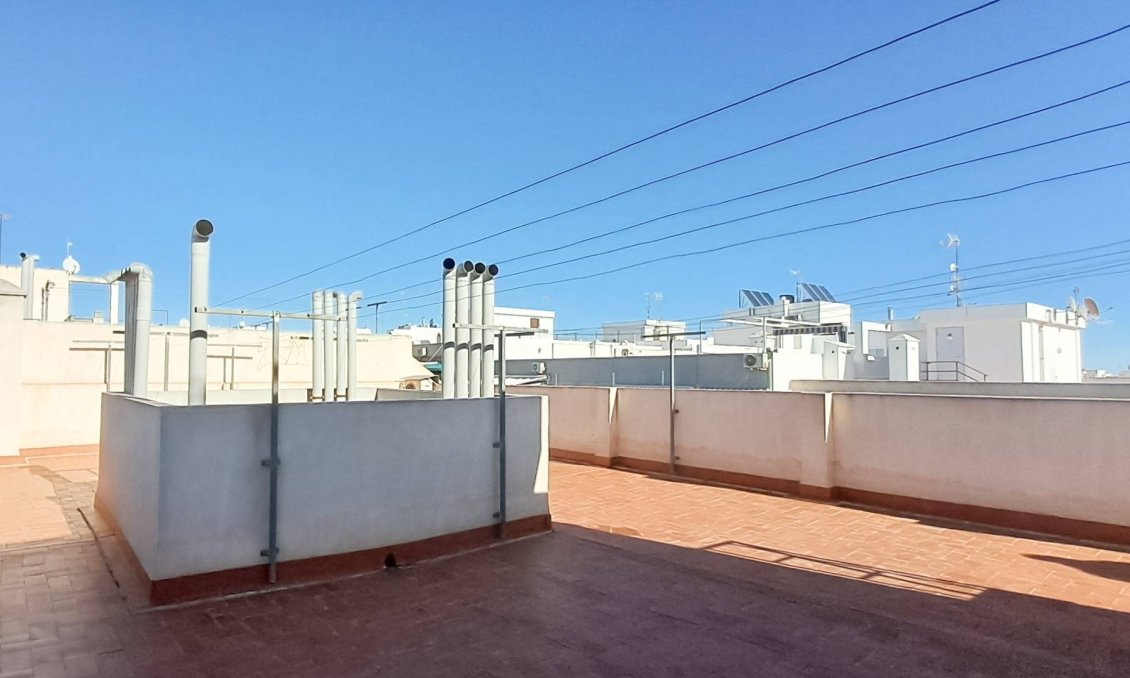 Használt Ingatlanok - Apartman -
Torrevieja - Playa del Cura