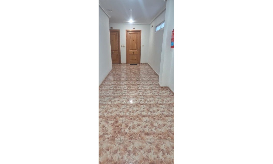 Használt Ingatlanok - Apartman -
Torrevieja - La Mata Pueblo