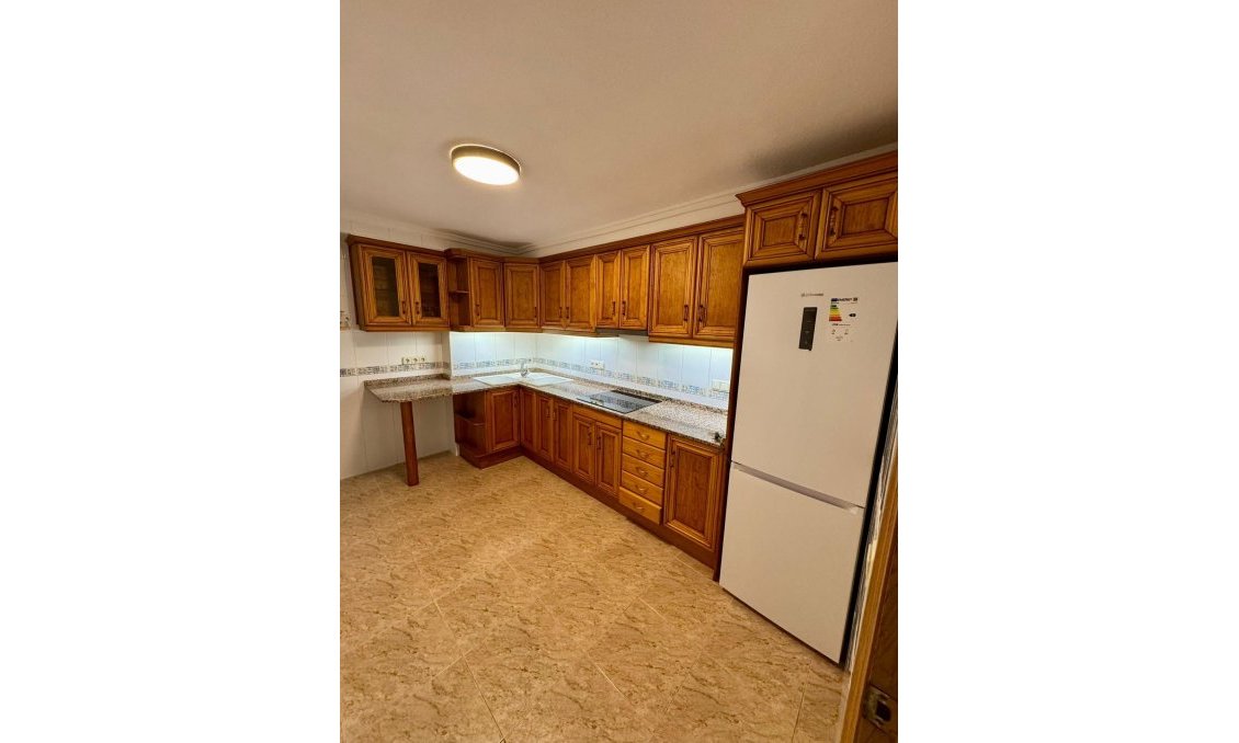 Használt Ingatlanok - Apartman -
Torrevieja - Centrum