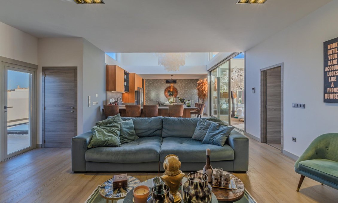 Használt Ingatlanok - Villa -
Benijofar - Residencial Benimar