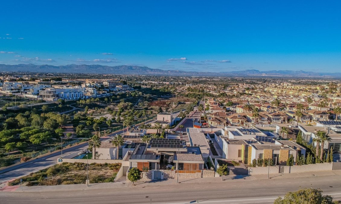 Használt Ingatlanok - Villa -
Benijofar - Residencial Benimar