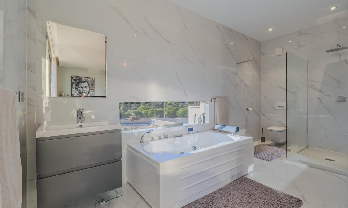 Használt Ingatlanok - Villa -
Benijofar - Residencial Benimar