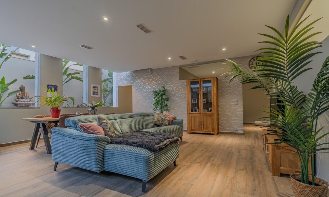 Használt Ingatlanok - Villa -
Benijofar - Residencial Benimar