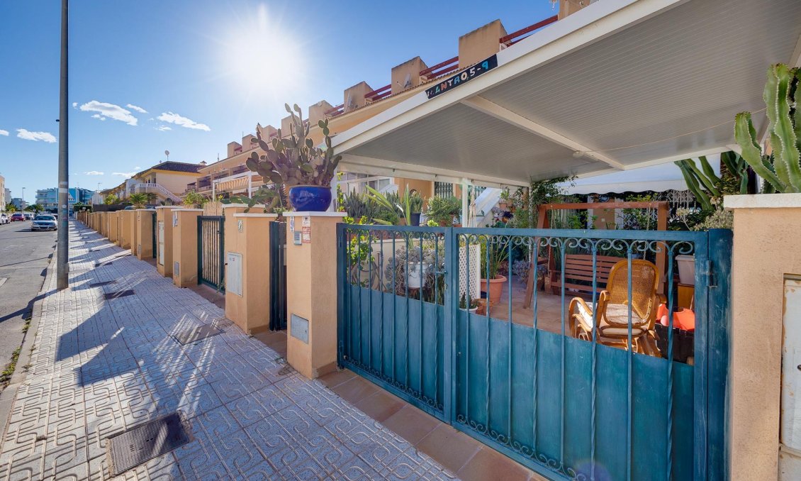 Használt Ingatlanok - Villa -
Orihuela Costa - Costa Blanca