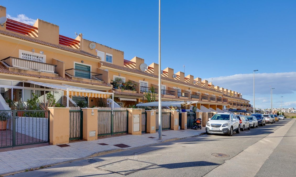 Használt Ingatlanok - Villa -
Orihuela Costa - Costa Blanca