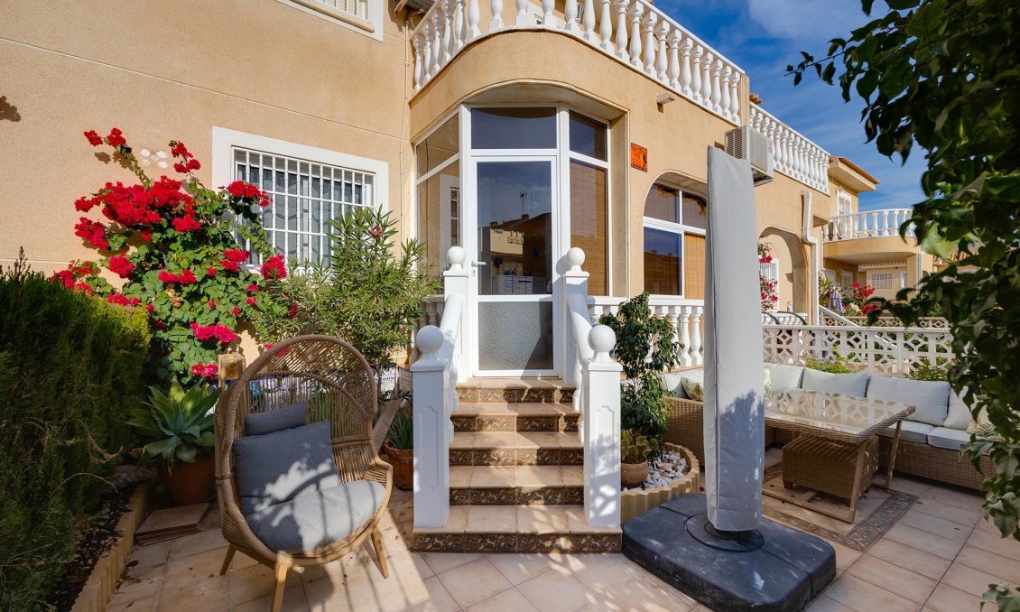 Wiederverkauf - Villa -
Torrevieja - Costa Blanca
