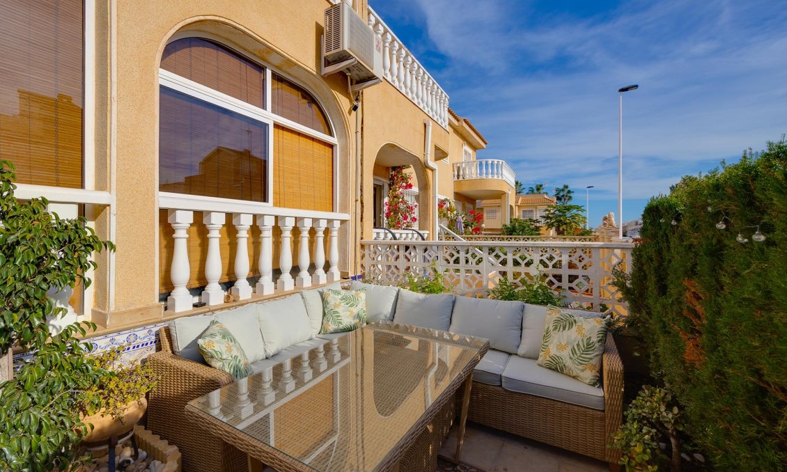 Wiederverkauf - Villa -
Torrevieja - Costa Blanca