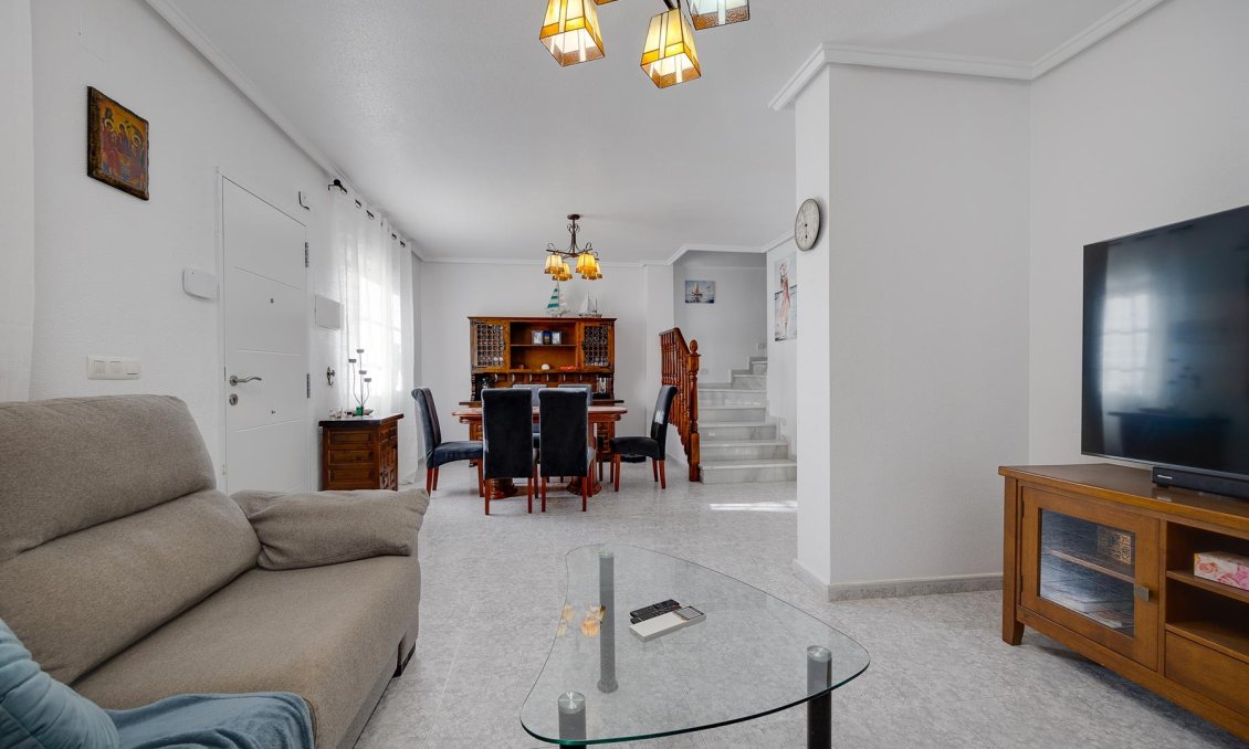 Wiederverkauf - Villa -
Torrevieja - Costa Blanca