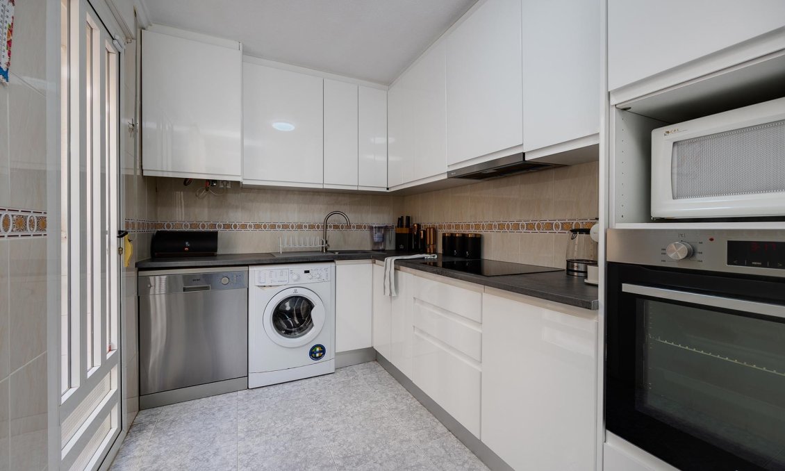 Wiederverkauf - Villa -
Torrevieja - Costa Blanca