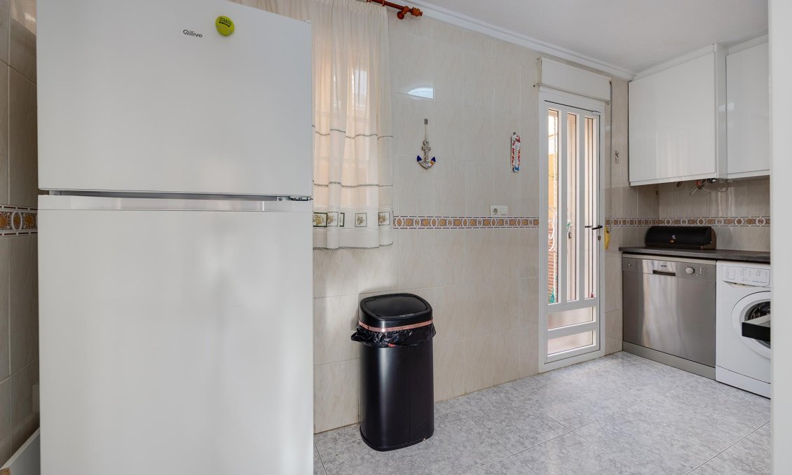 Wiederverkauf - Villa -
Torrevieja - Costa Blanca