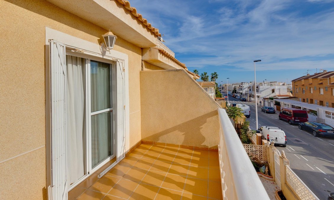 Wiederverkauf - Villa -
Torrevieja - Costa Blanca
